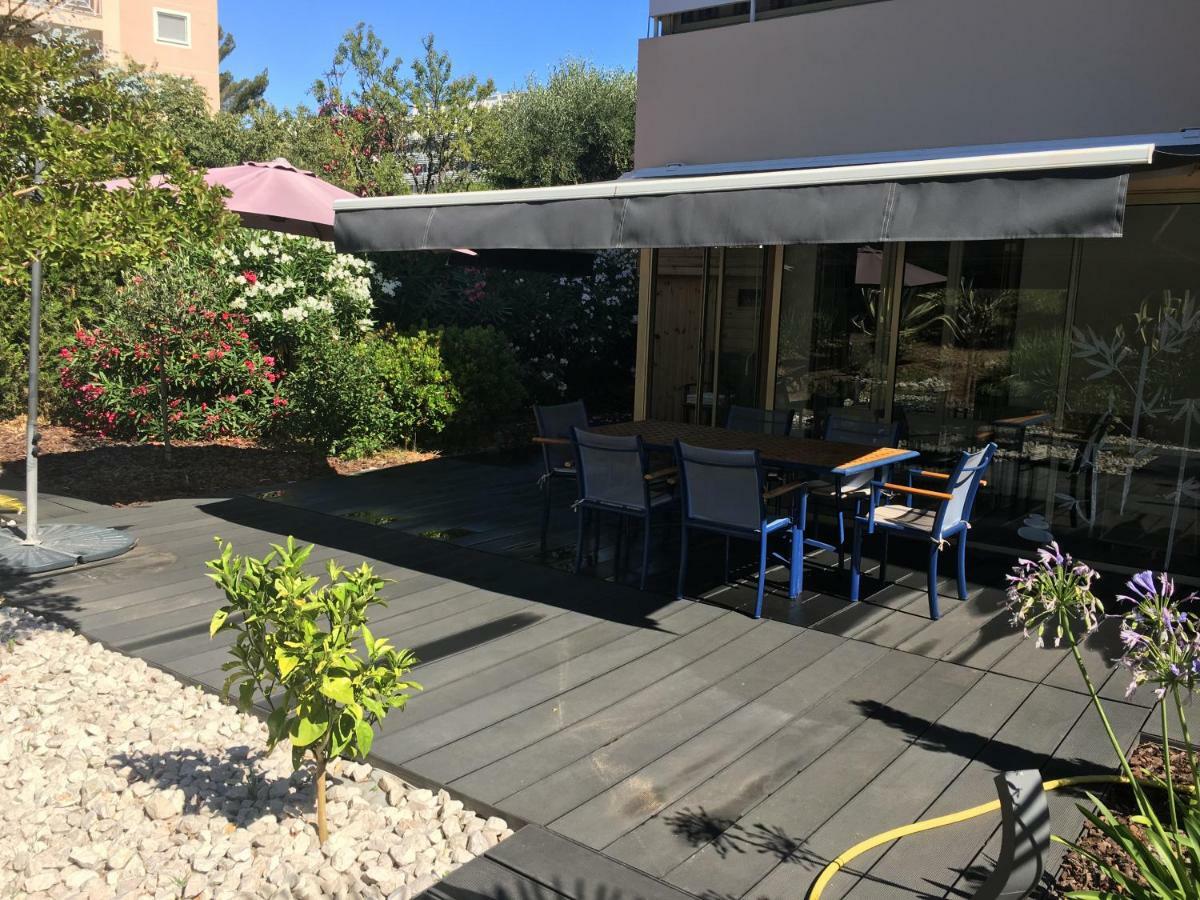 Les Enganes Fréjus Exterior foto