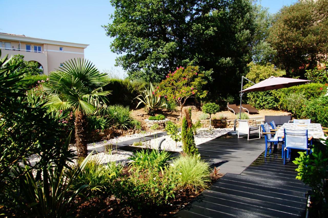 Les Enganes Fréjus Exterior foto
